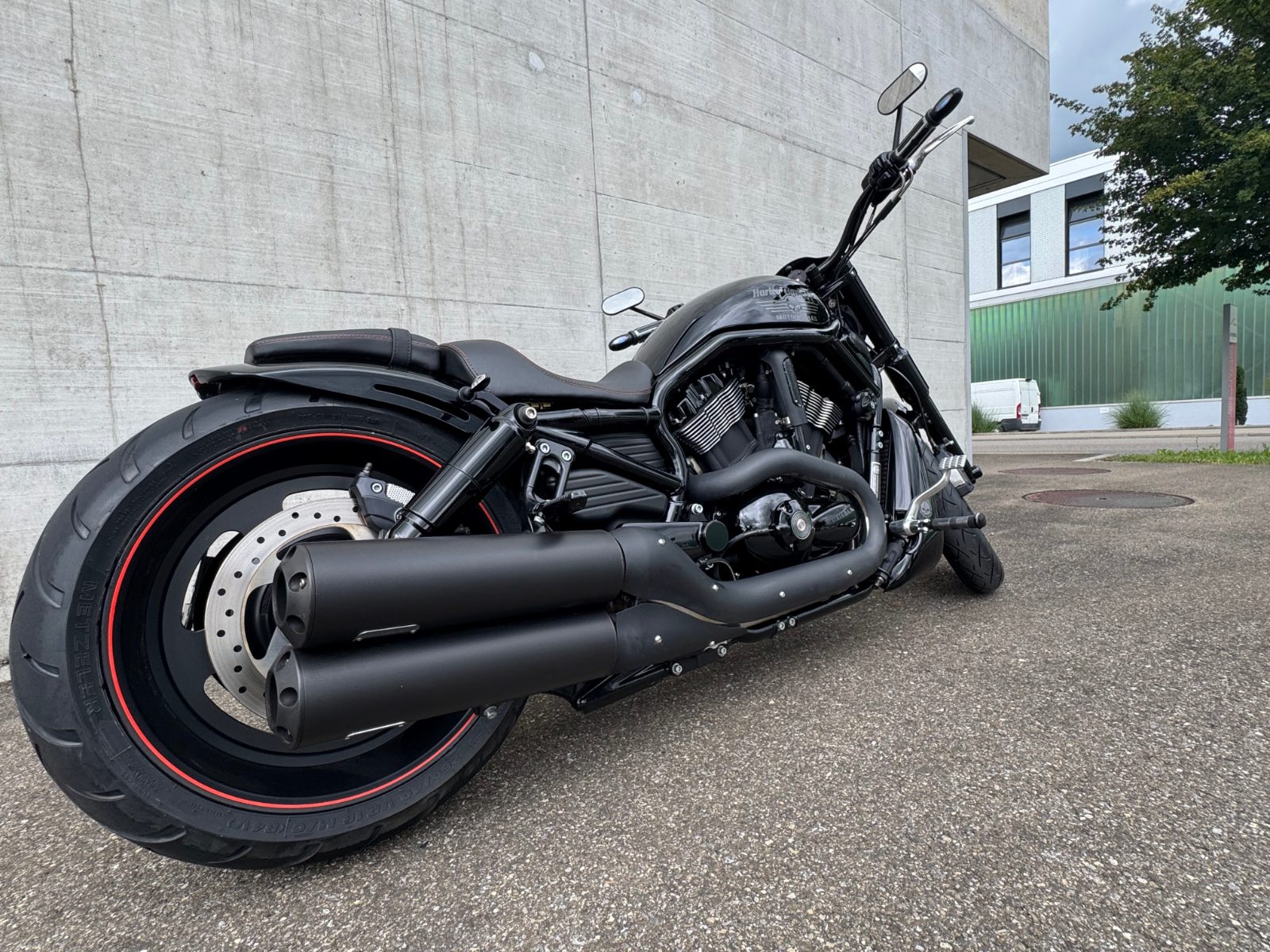 Harley Davidson Night Rod (VRSCDX) - perfekter Zustand (frisch ab MFK & Service)